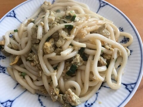 ニラ卵焼きうどん